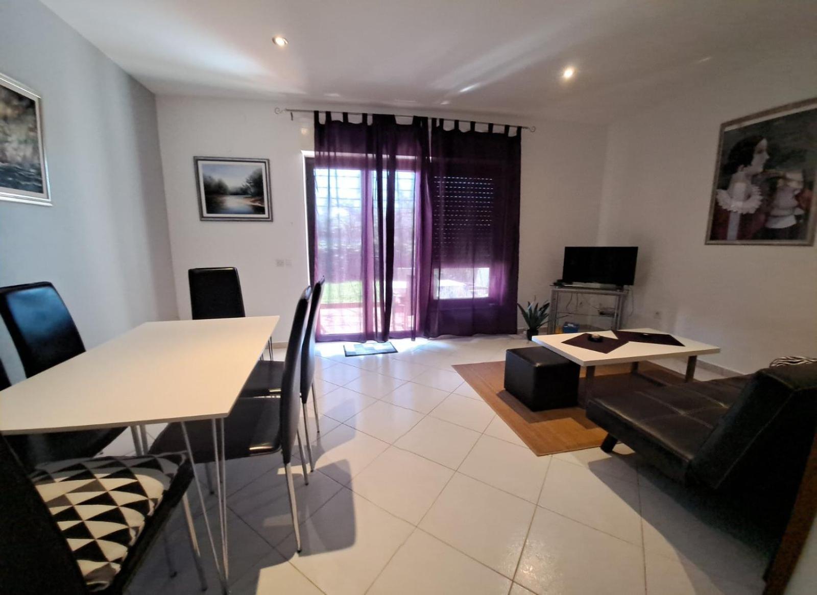 Apartments Finera Pomer Zewnętrze zdjęcie